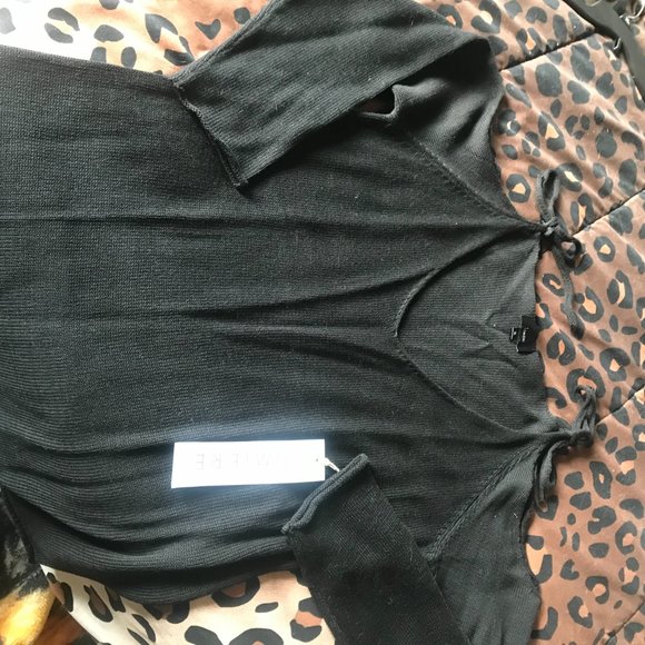 Dresses & Tops - Picture 4 of 5